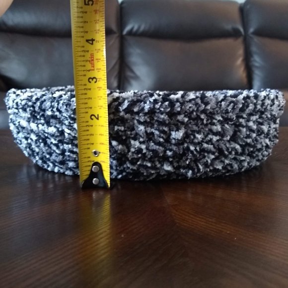 Handmade Crochet Tray - Picture 2 of 6